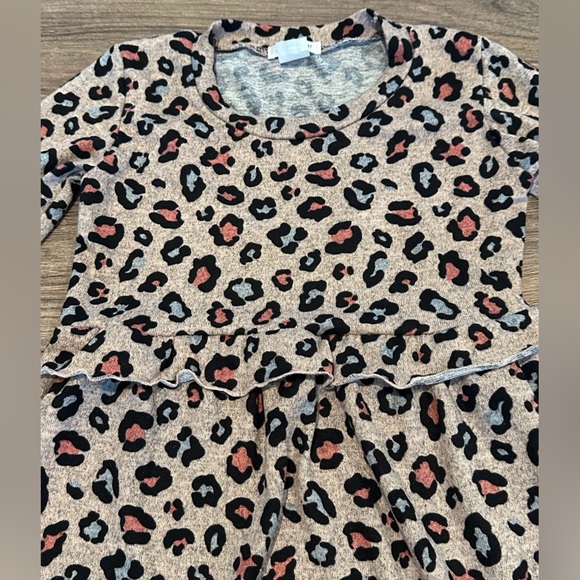 Area Code 407 Girls 12 Cheetah Long Flare Sleeve Dress with Ruffle Waist - Picture 3 of 6